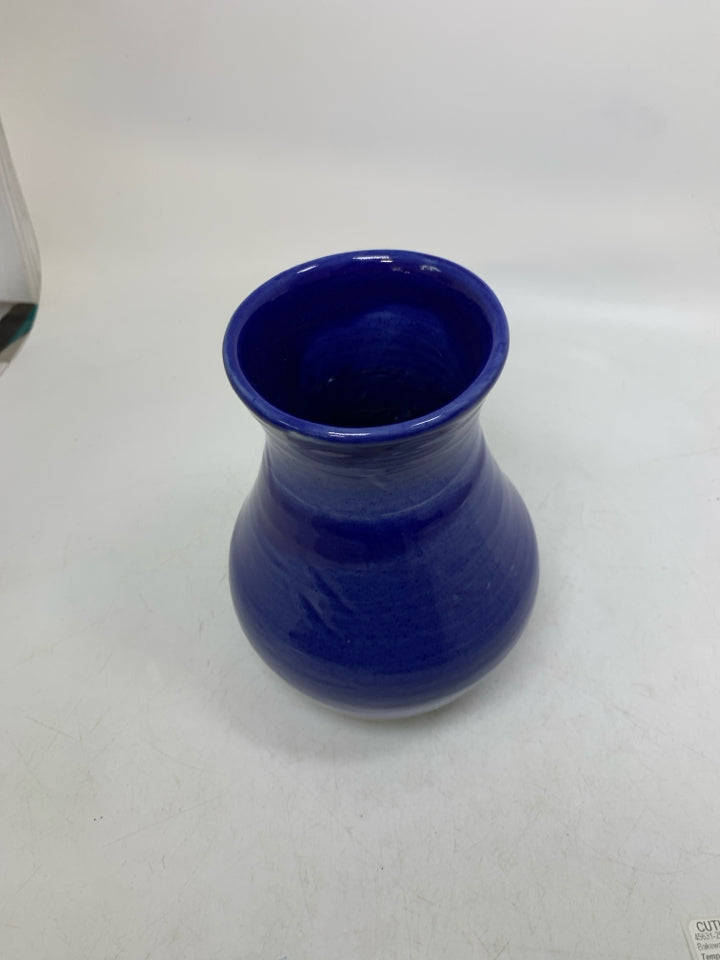 HEAVY DARK BLUE POTTERY VASE.