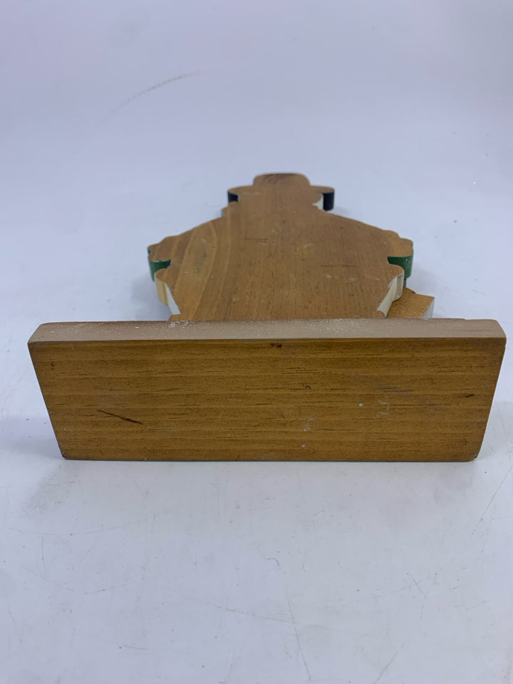 WOOD SNOWMAN BLUE COAT CANDY CANE "LET IT SNOW".