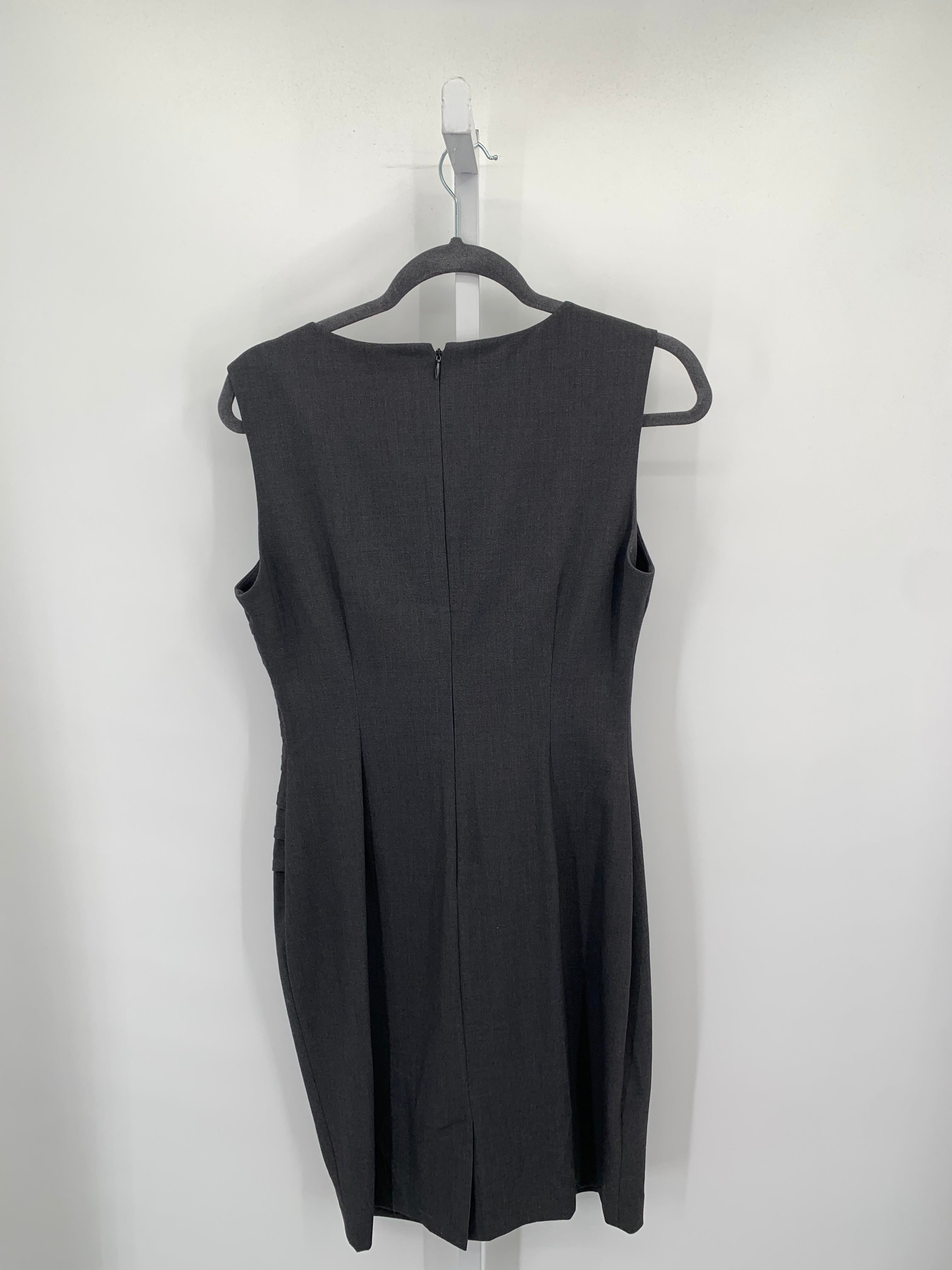 Calvin Klein Size 8 Misses Sleeveless Dress