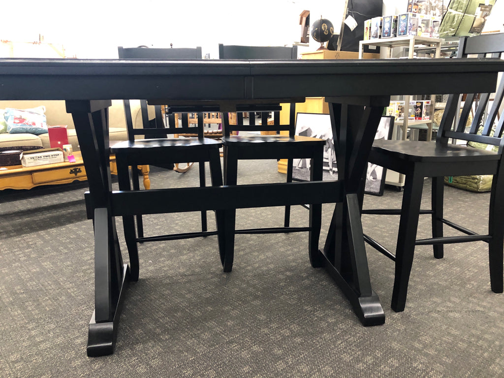 BLACK KITCHEN TABLE W 6 HIGH CHAIRS.