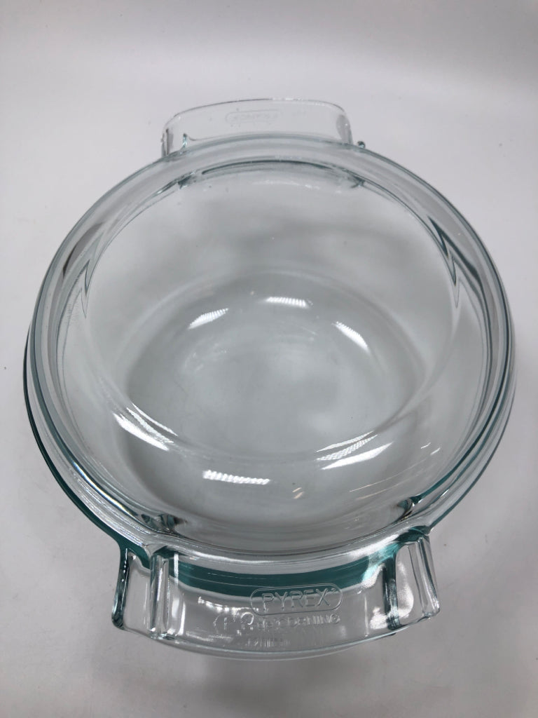 ROUND GLASS PYREX DISH W/LID.