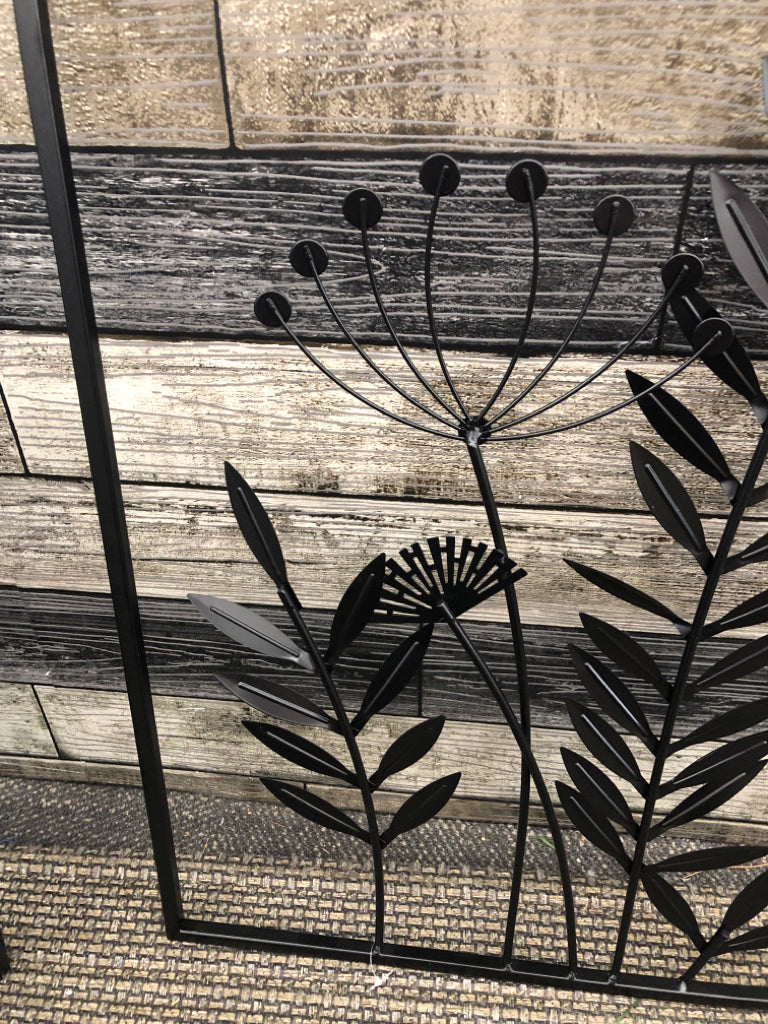 BLACK METAL DANDELION AND LEAVES WALL HANGING.