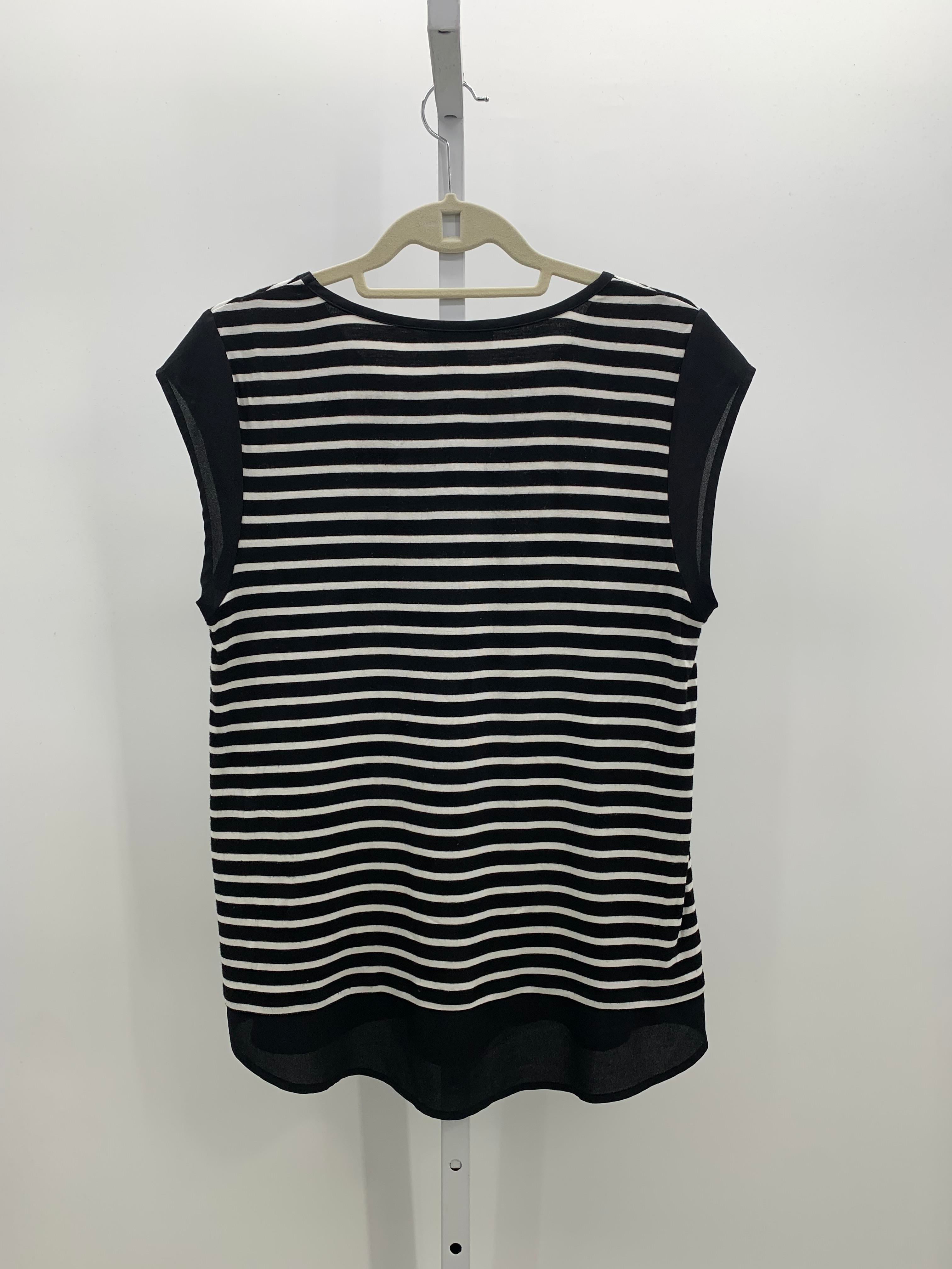 Calvin Klein Size Medium Misses Sleeveless Shirt