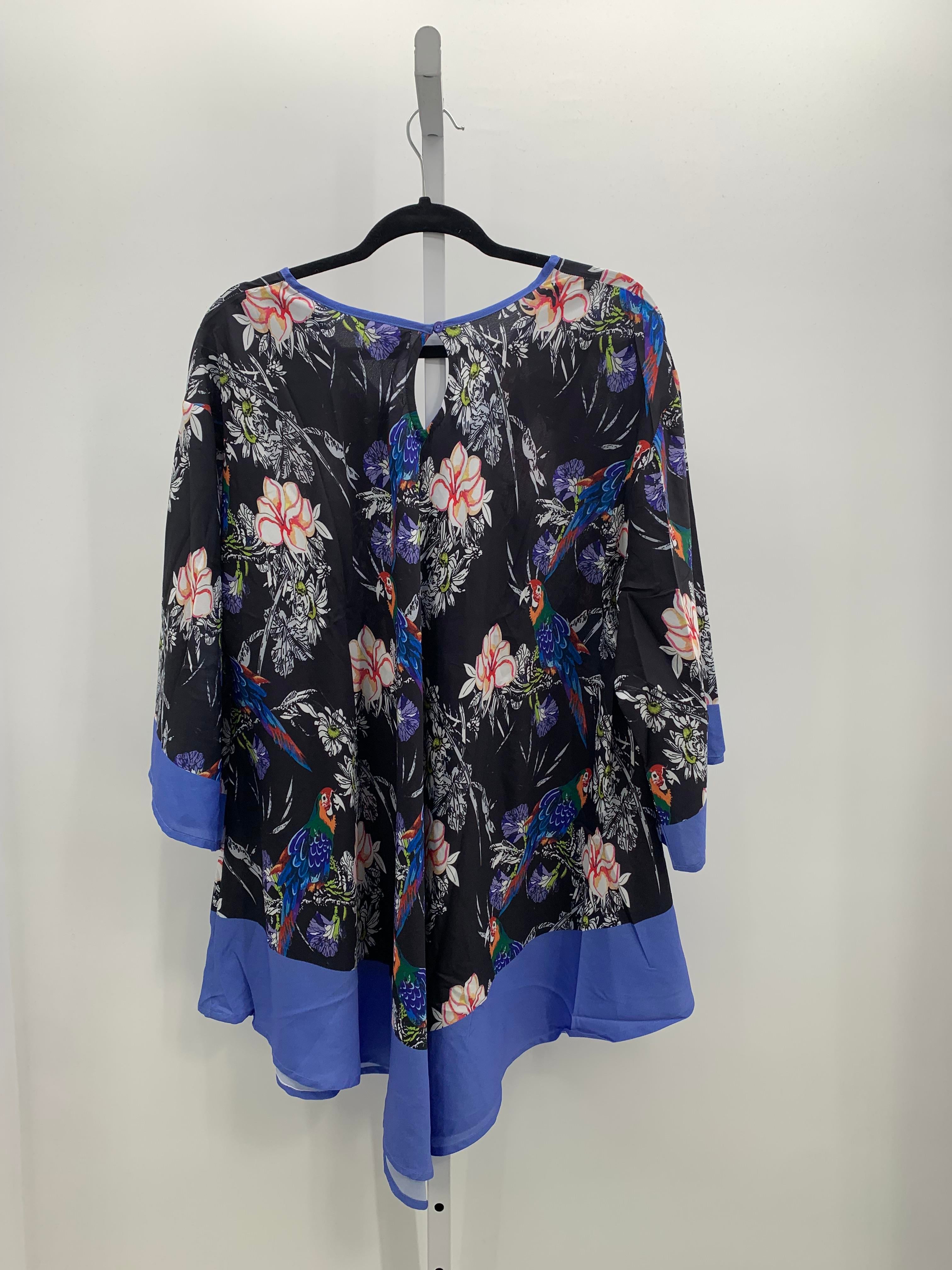 Size Medium Misses 3/4 Sleeve Shirt