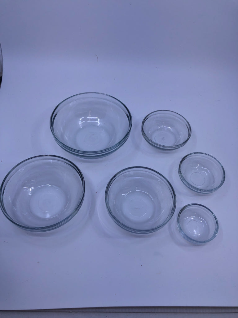 6 GLASS NESTING SPICES BOWLS.