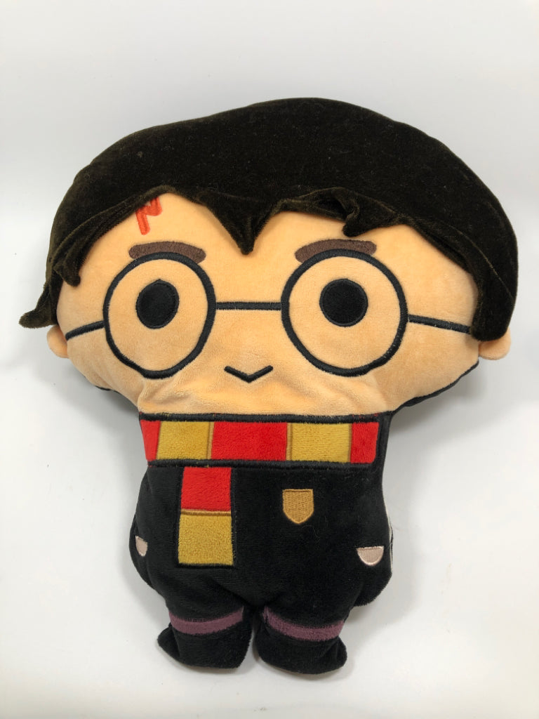 HARRY POTTER FIGURE PILLOW.
