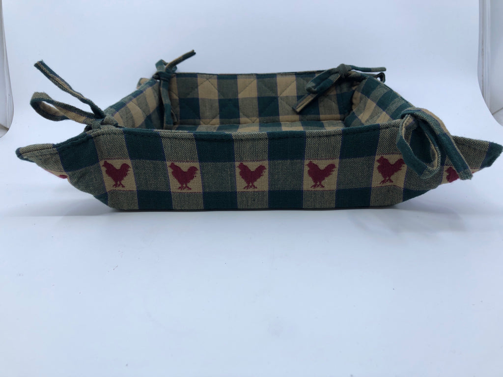 GREEN AND TAN BASKET W ROOSTERS.