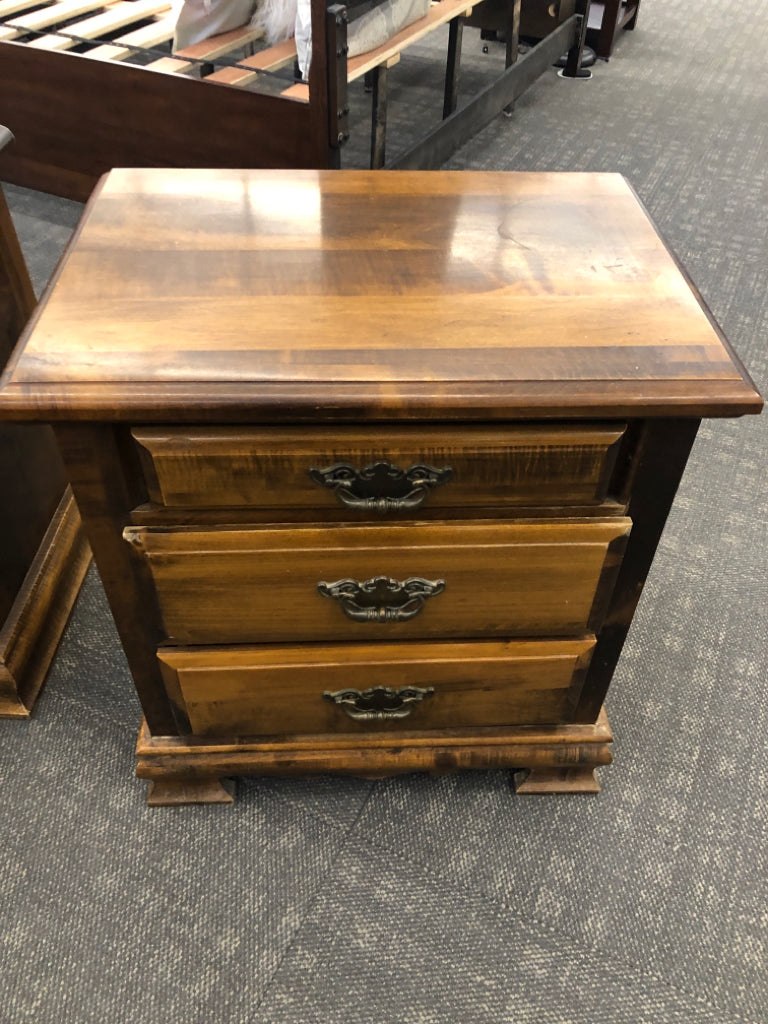 WARM CHERRY WOOD 3 DRAWER NIGHTSTAND.