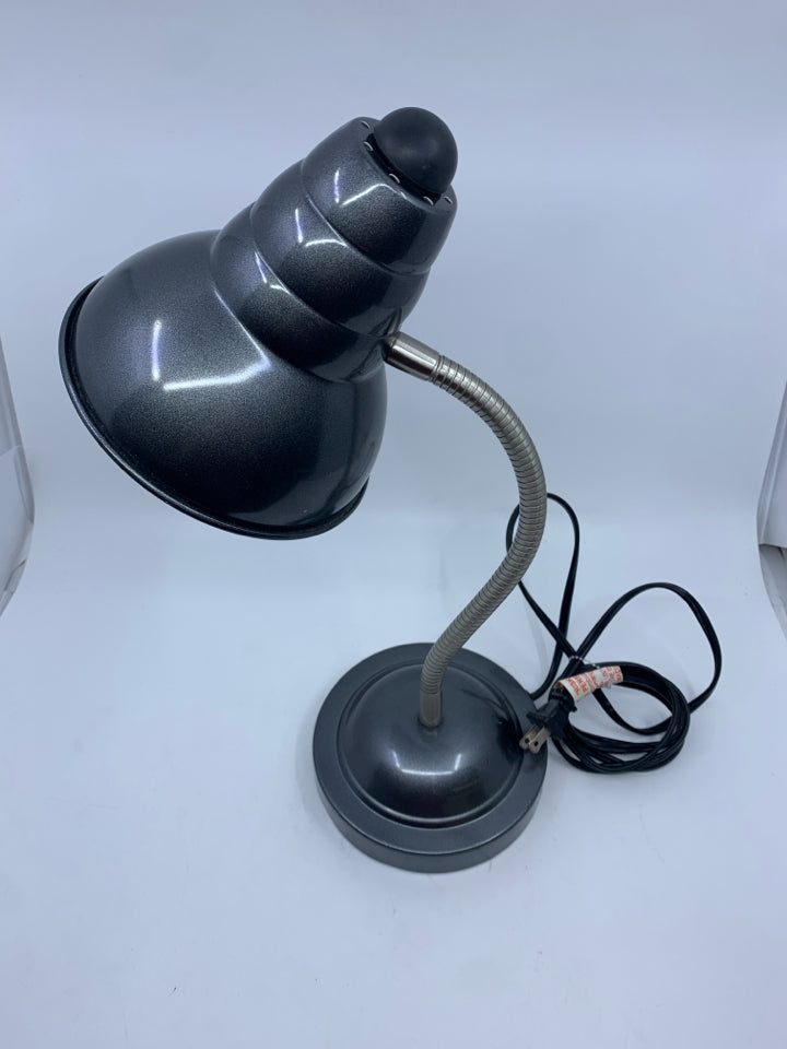 GRAY ADJUSTABLE DESK LAMP.