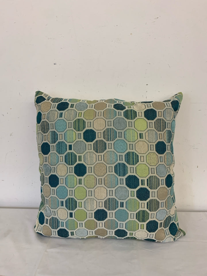 HEXAGON SHAPES PILLOW.