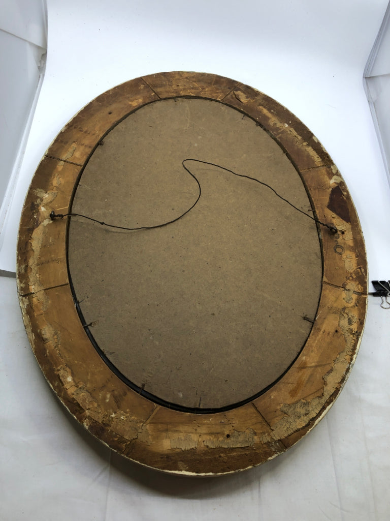 VTG GOLD/CREAM ORNATE OVAL MIRROR.