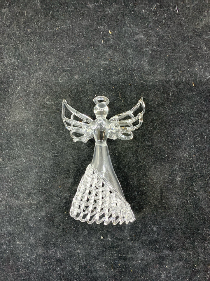 CLEAR GLASS PRAYING ANGEL FIGURINE.