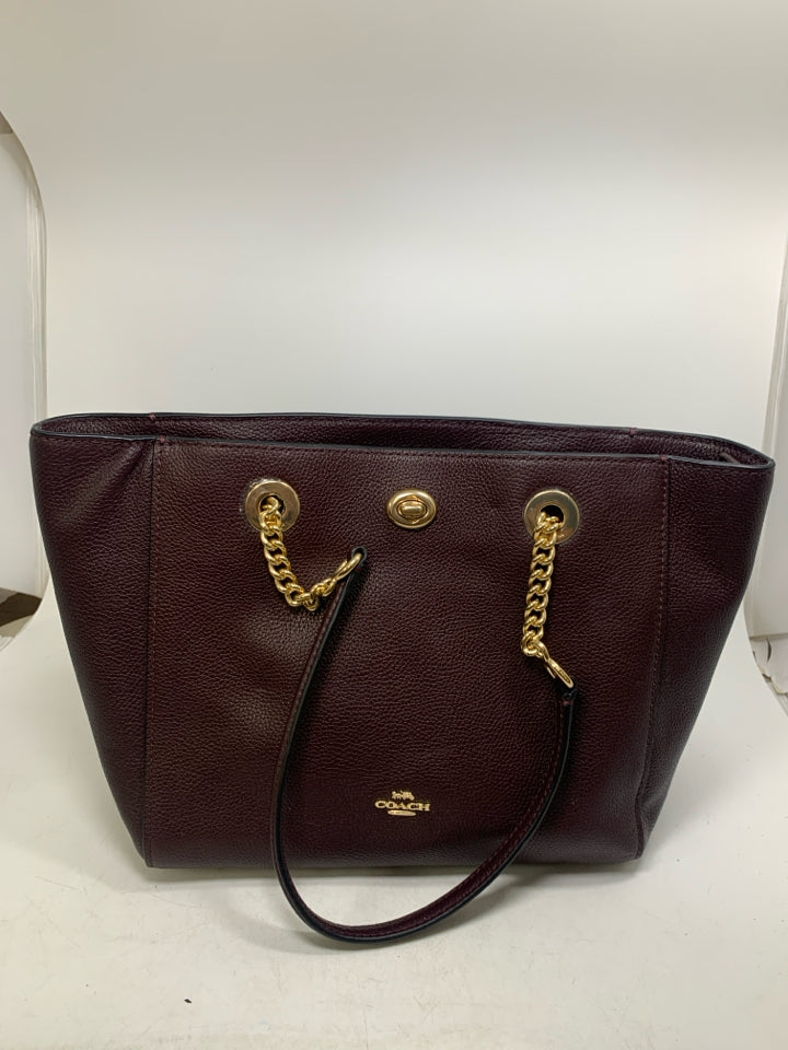 Coach 57107 Turnlock Chain Pebbled Leather Tote Shoulder Bag *Minor Exterior Wea