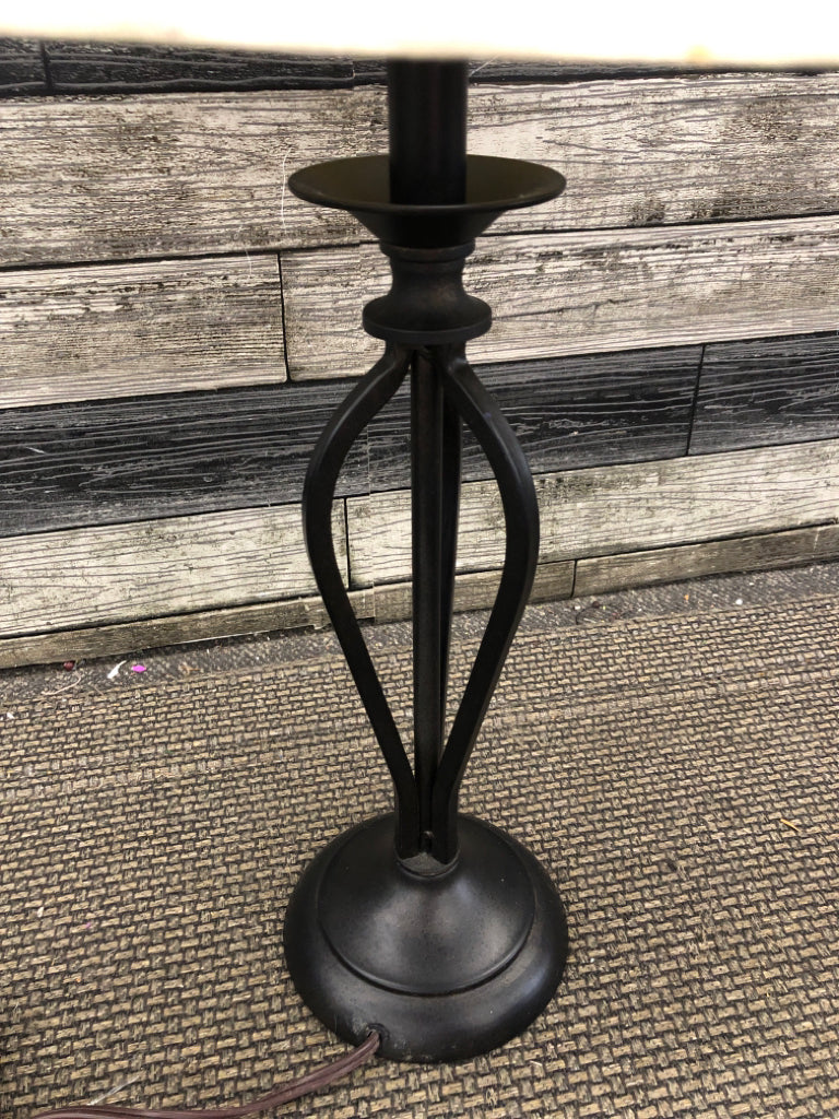 BROWN METAL BASE LAMP W/TAN SHADE.
