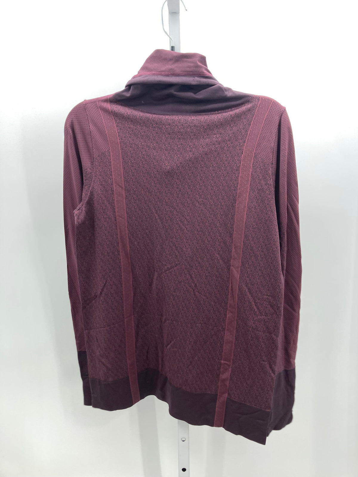 Under Armour Size Medium Misses Long Sleeve Shirt