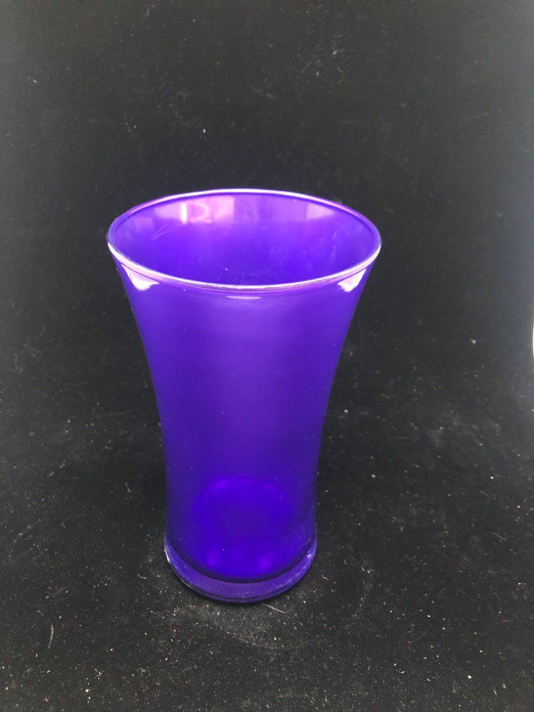 PURPLE VASE.