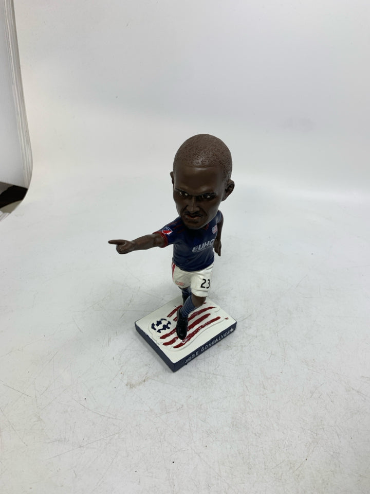 IN BOX JOSE GONCALVES FIGURINE.