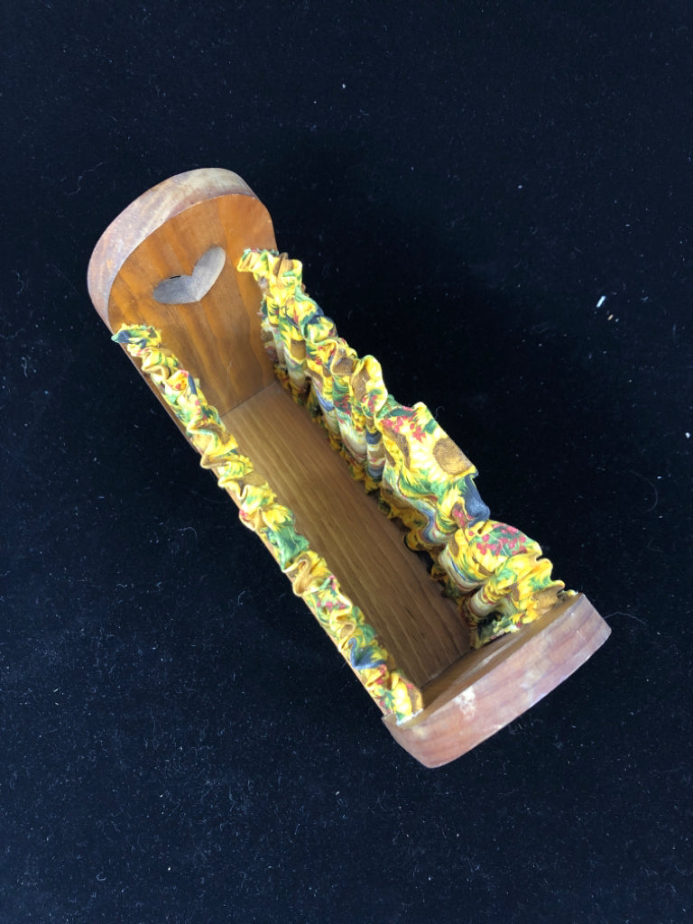 SUNFLOWER/BIRDS FABRIC MAGAZINE/ BOOK HOLDER.