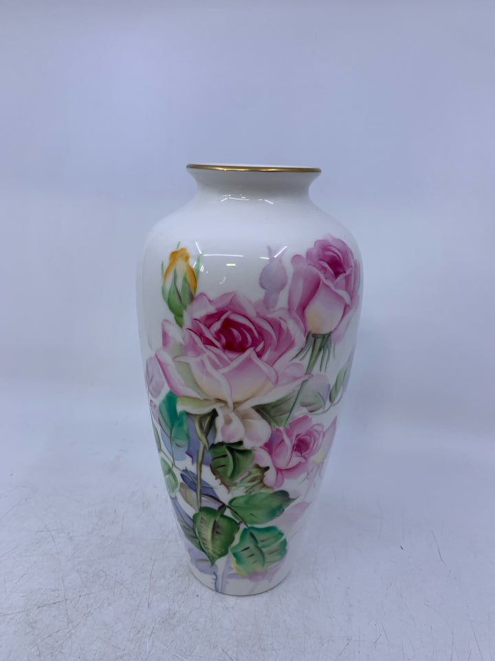 VTG PINK ROSES BONE CHINA NIPPON TOKI KAISHA VASE W/ GOLD RIM.