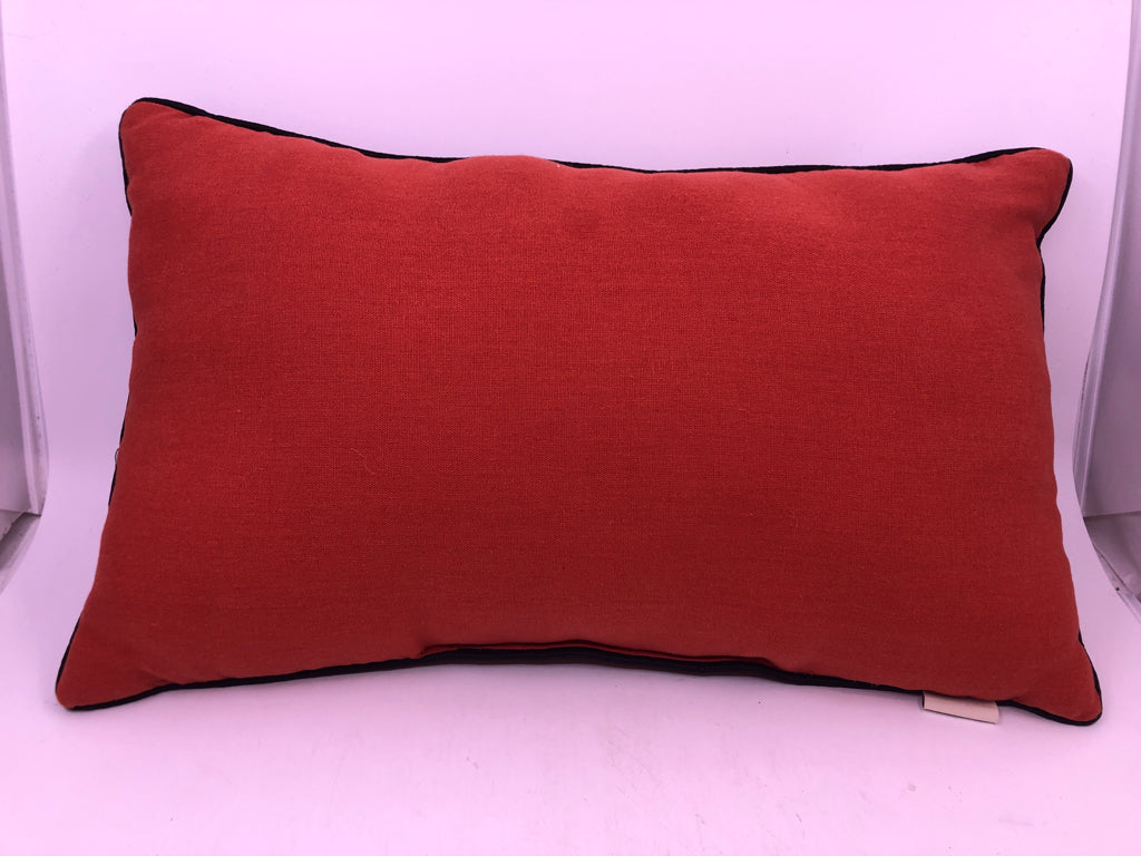 WICKED - SPIDERWEB RECTANGLE PILLOW.