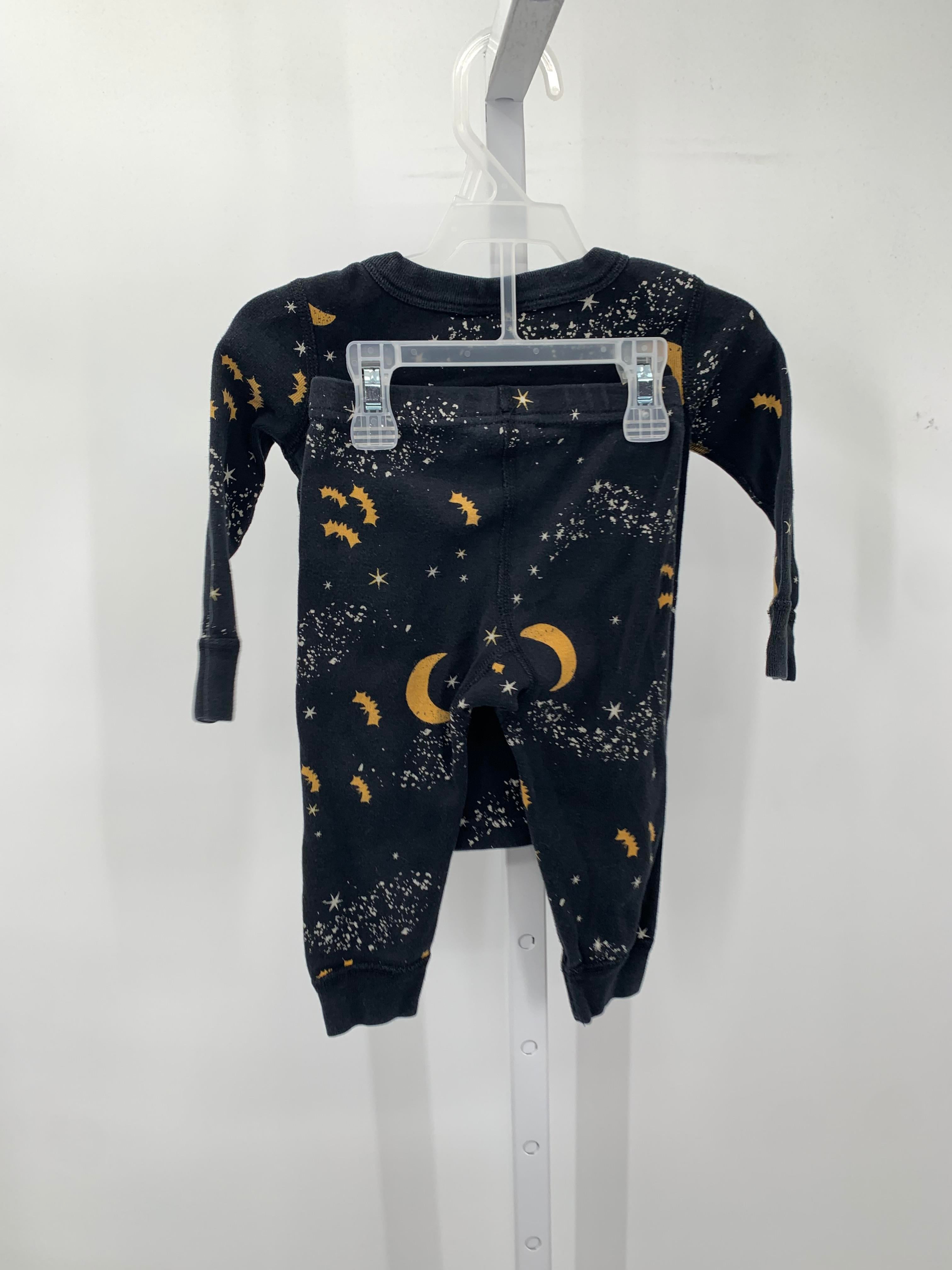 PAJAMAS BATS AND STARS.