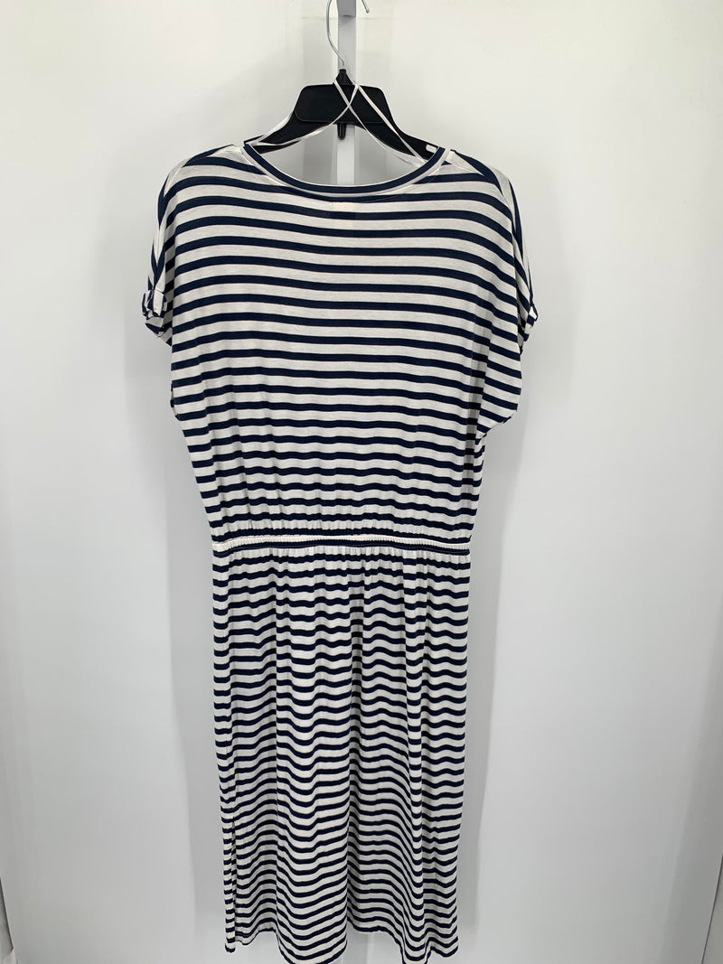 H&M Size Medium Misses Short Sleeve Dress