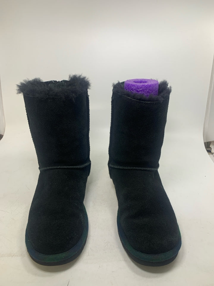 UGG Black Classic Short Rock Zip Up Boots W/ Plaid Trim