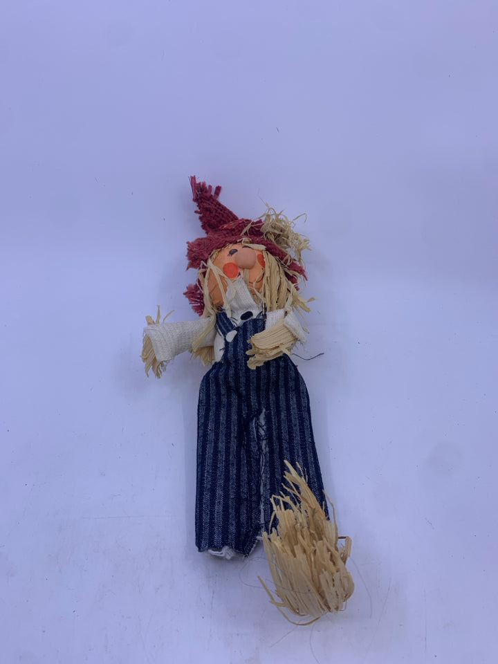 SCARECROW BLUE OVERALL ORANGE HAT.