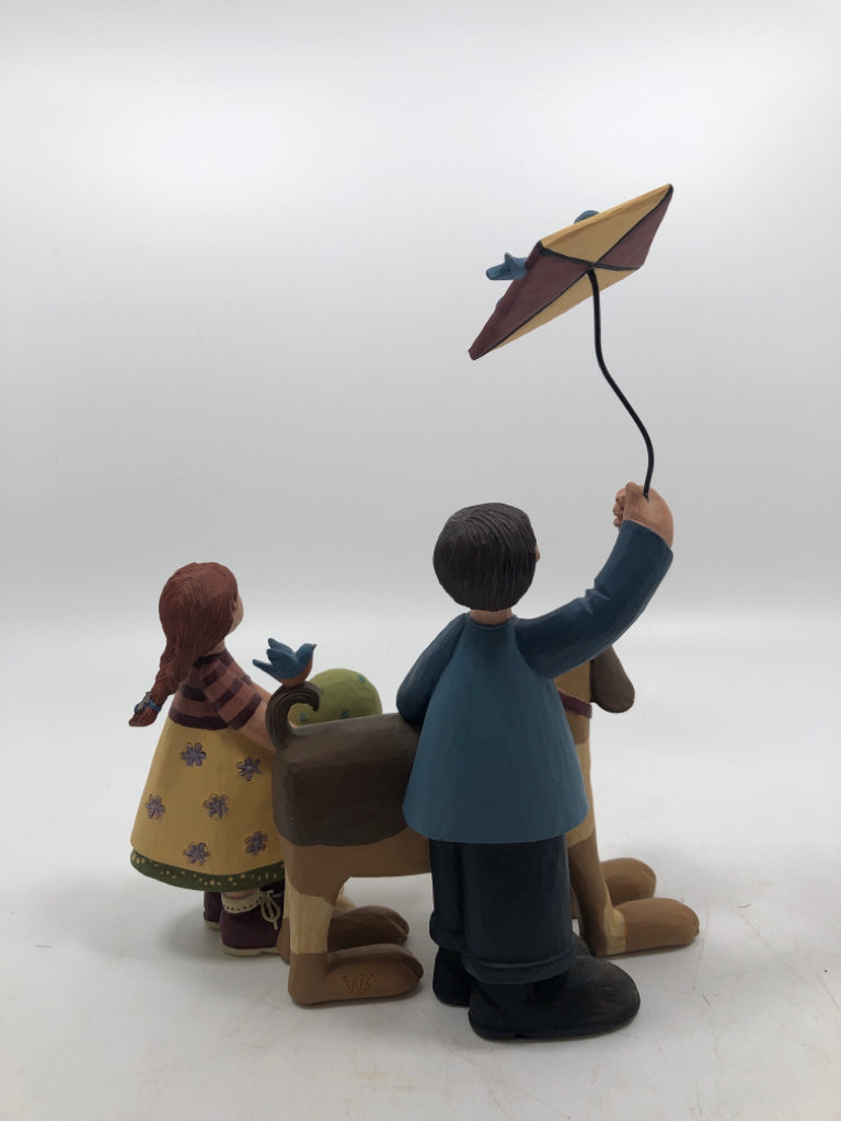 WILLIRAYE STUDIO "NOTHIN' BUT BLUE SKIES" FIGURE.