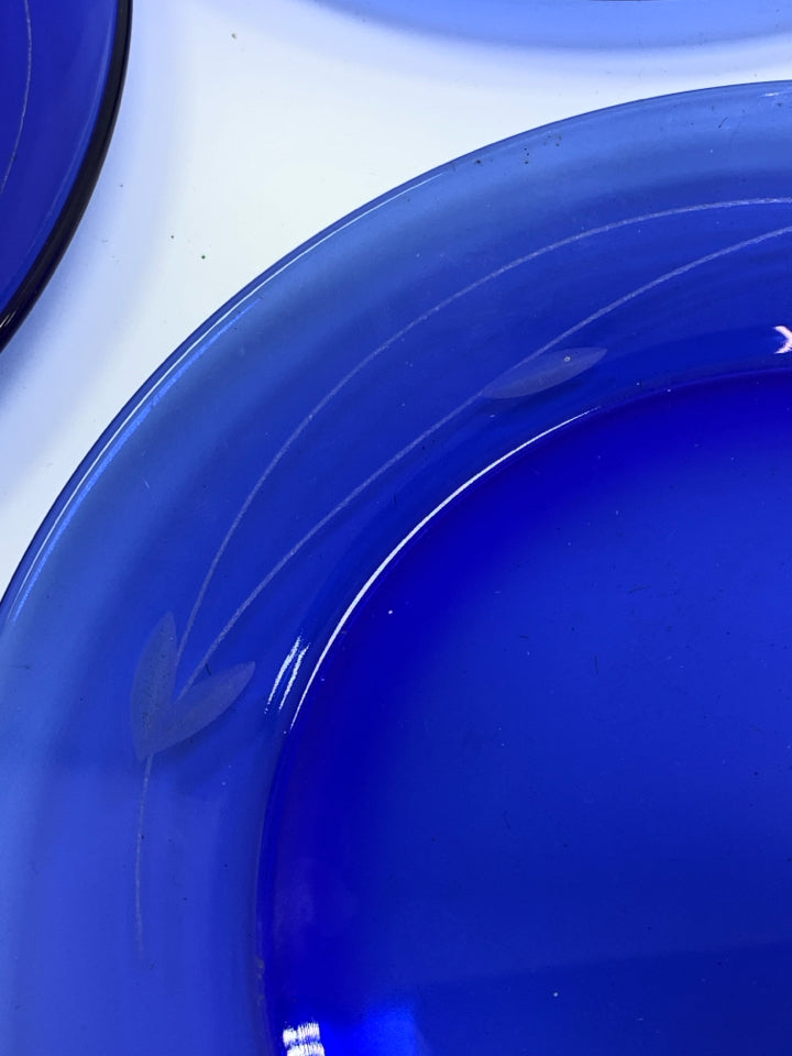 4 VTG PRINCESS HOUSE BLUE GLASS LUNCH PLATES W/EMBOSSED WHEAT.