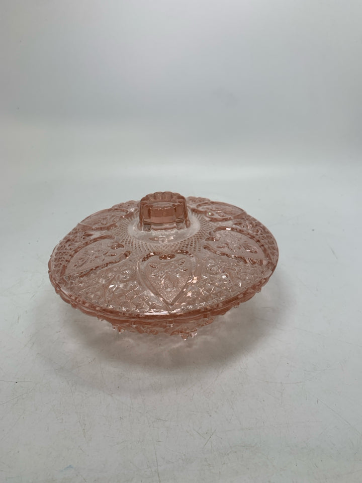 VTG KID MAYLAYSIA PINK FOOTED COVERED DISH W/ HEART/ROSE PATTERN.