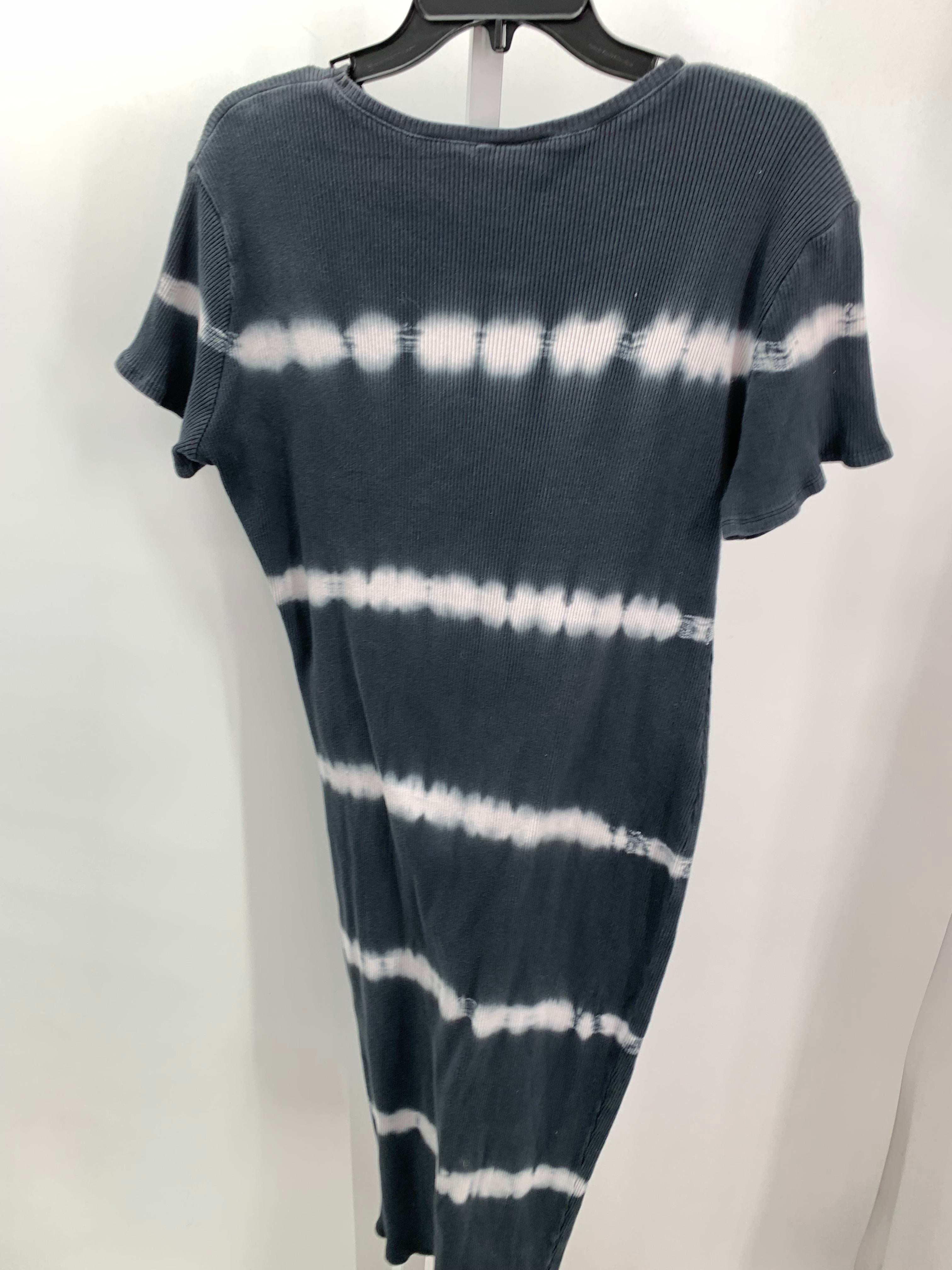 Divided Size Extra Large Juniors Short Sleeve Dress