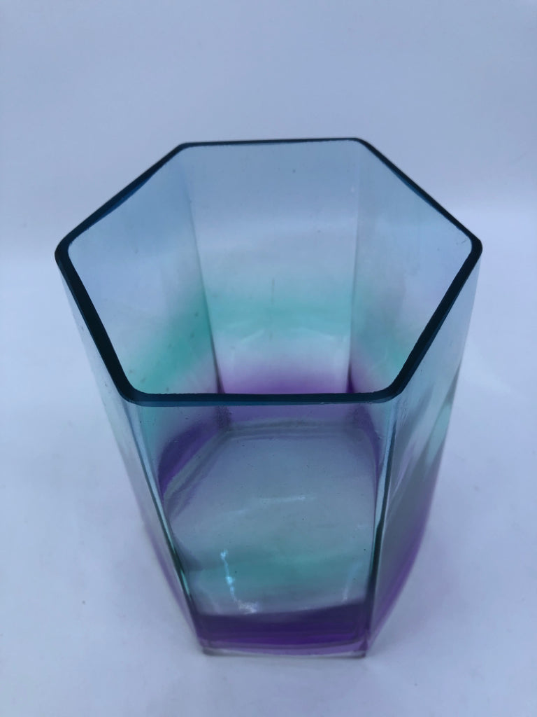 HEXAGON BLUE OMBRE VASE.