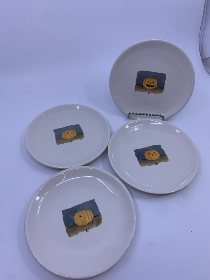 4 RAE DUNN STAGES OF A JACK O LANTERN PLATES.
