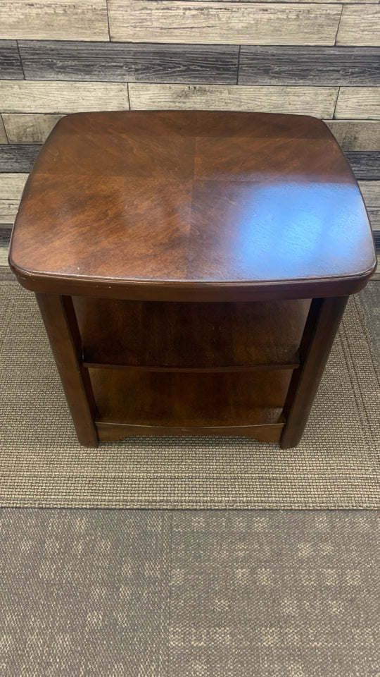 3 TIER DARK WOODEN END TABLE.