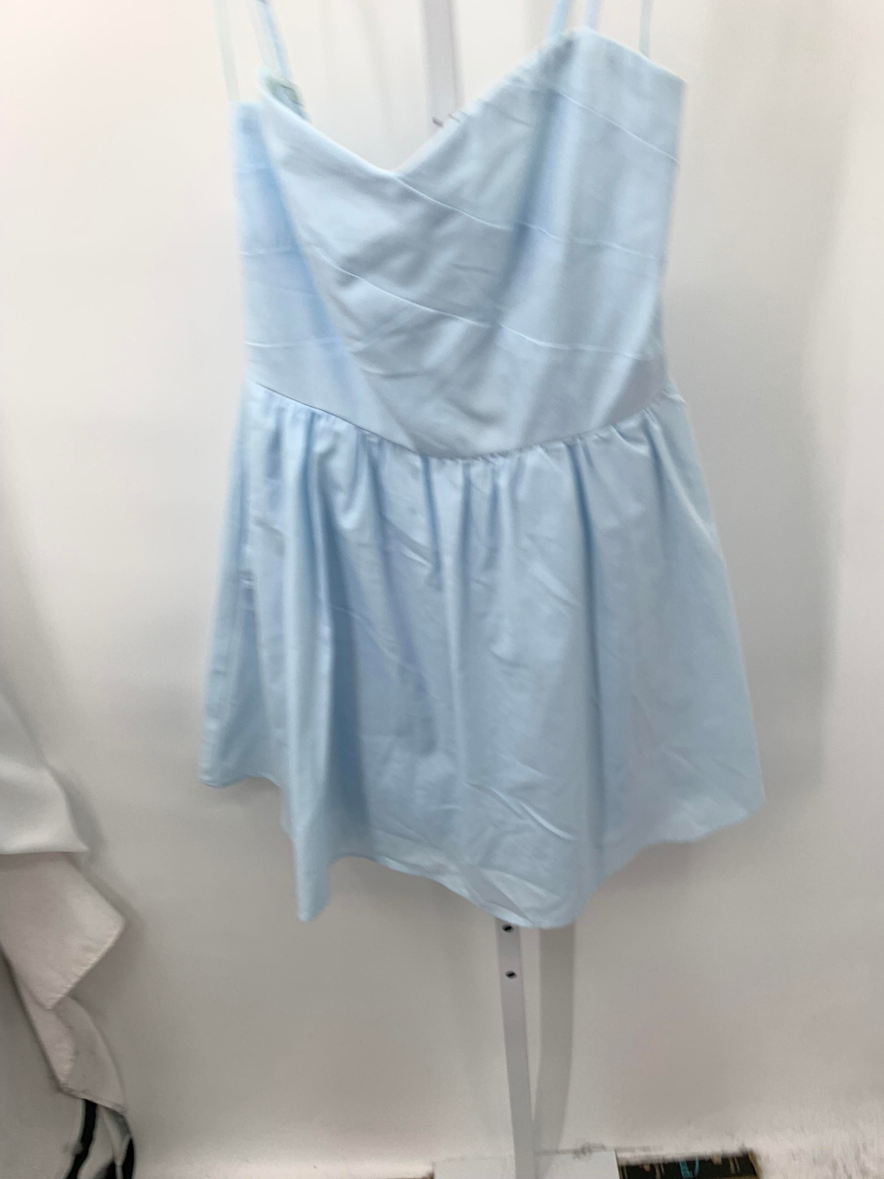Miami Size Medium Juniors Sleeveless Dress