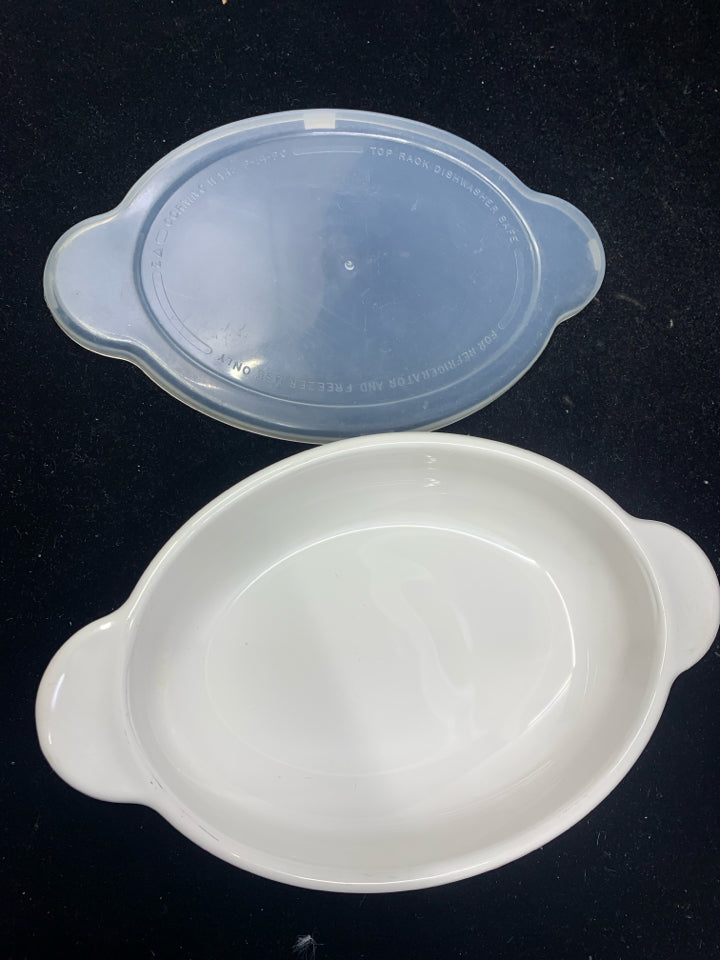 WHITE CORNING WARE BAKING DISH W LID.