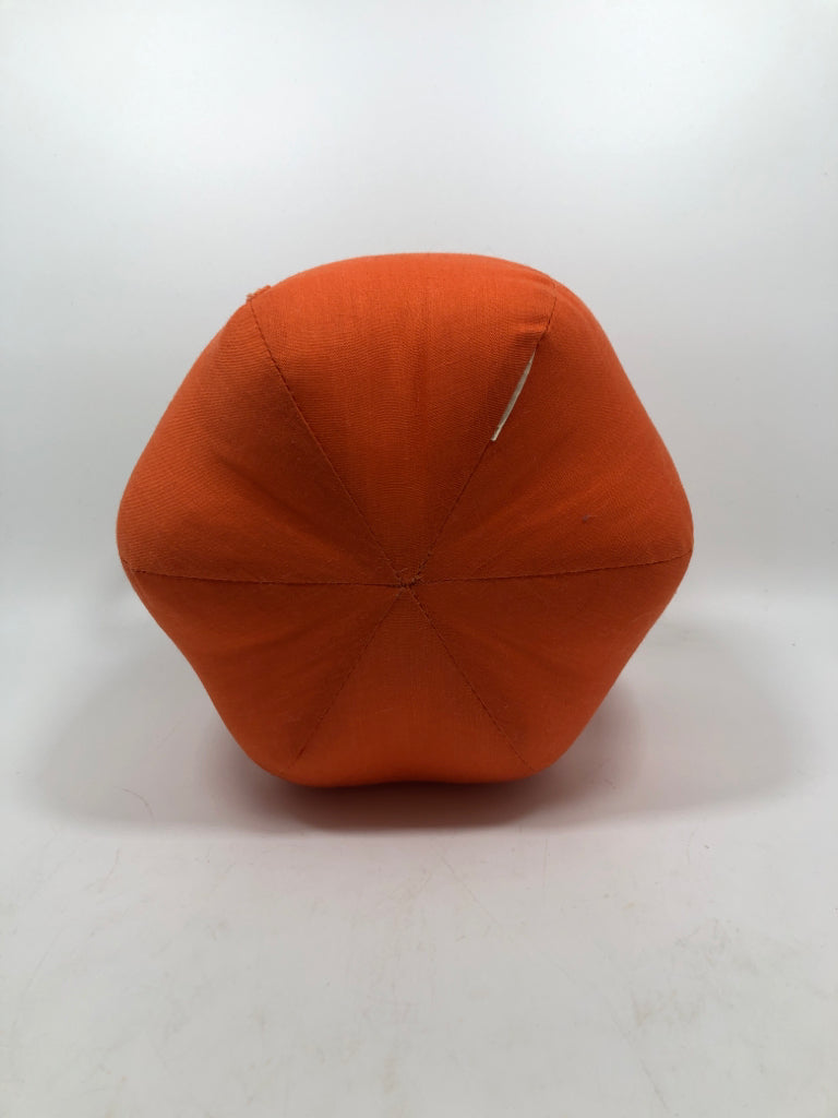 ORANGE CLOTH PUMPKIN.