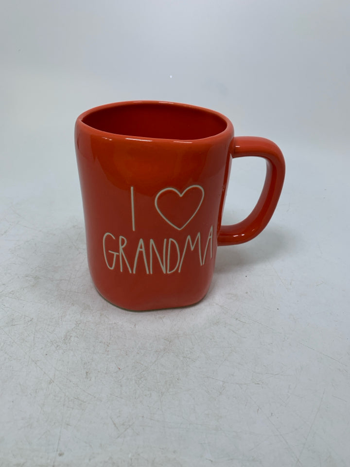 I <3 GRANDMA MUG.
