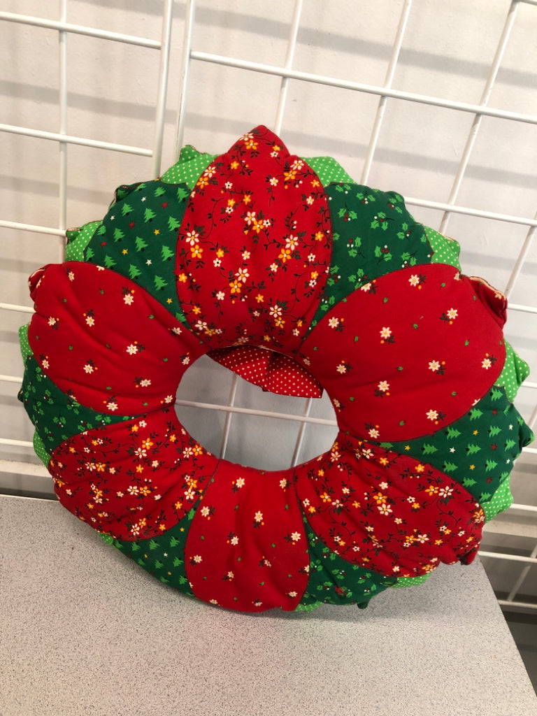 FABRIC QUILTED WREATH.