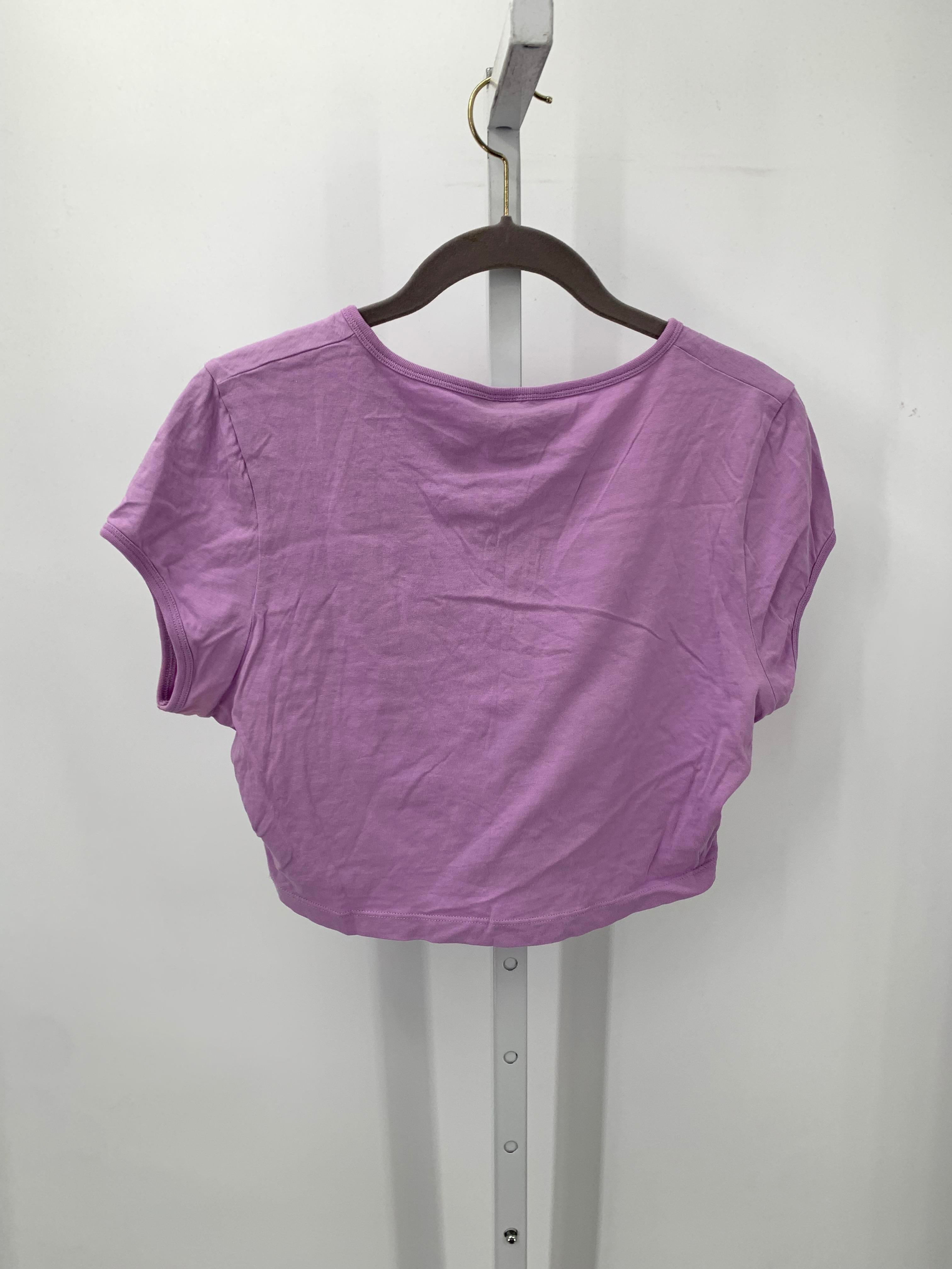 Size 6 Juniors Short Sleeve Shirt