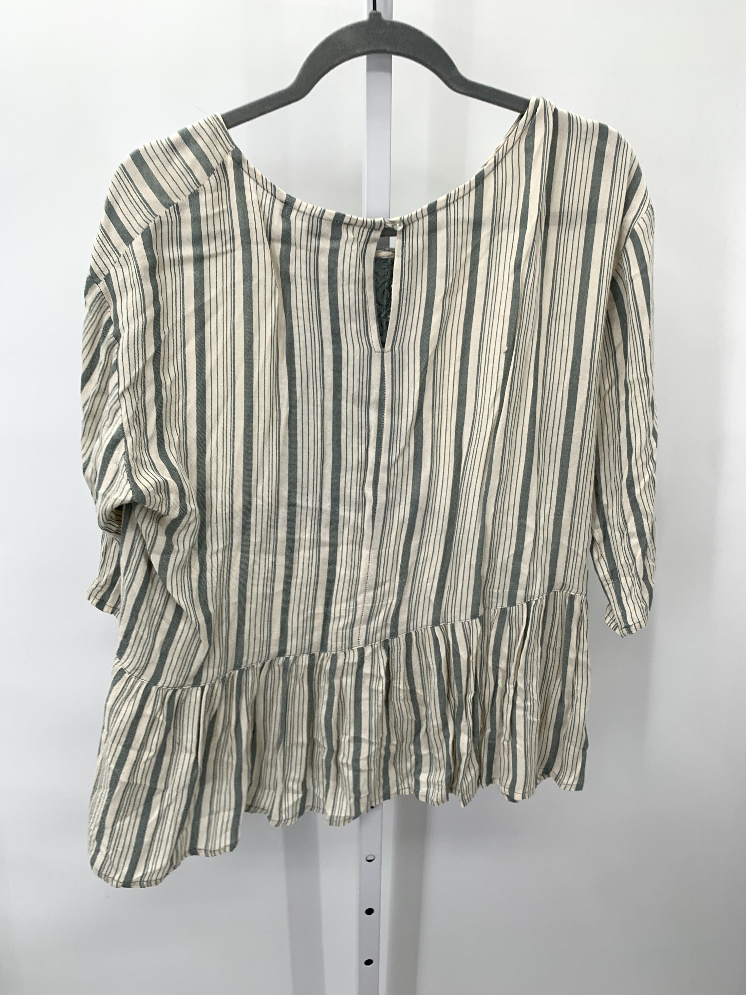 Romeo & Juliet Size Large Misses 3/4 Sleeve Shirt