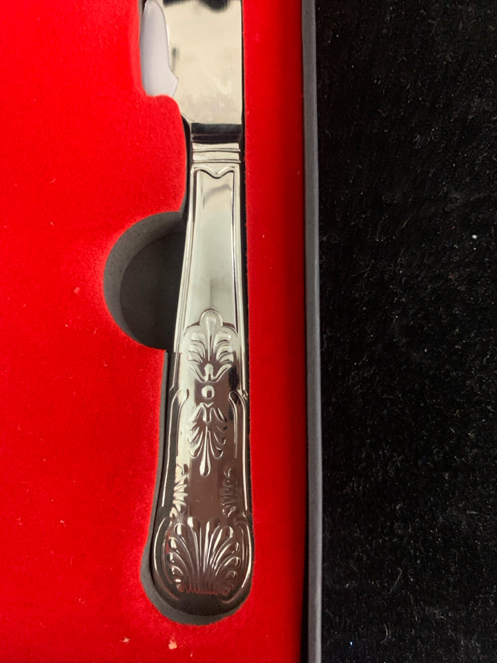NIB ORBLUE CAKE SERVER AND KNIFE.