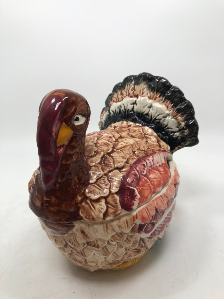 TURKEY PAINTED CERAMIC GRAVY BOAT.