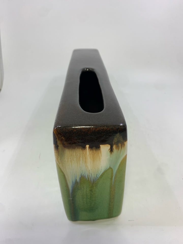 GREEN/BROWN DRIP GLAZE RECTANGLE PLANTER VASE.