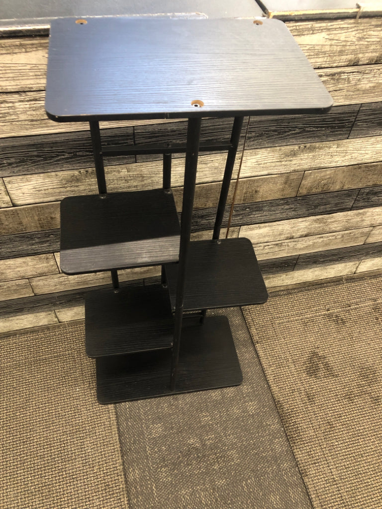 BLACK 5 SHELF PLANT STAND.
