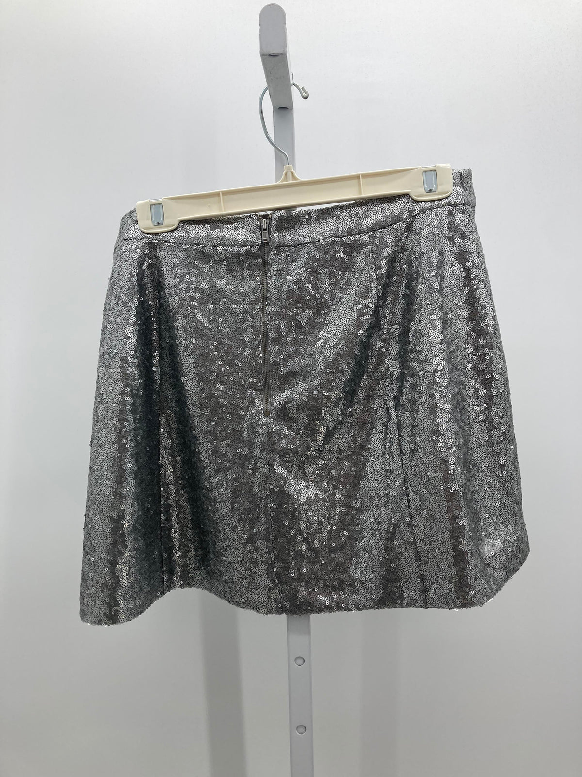 Decree Size Large Juniors Skirt
