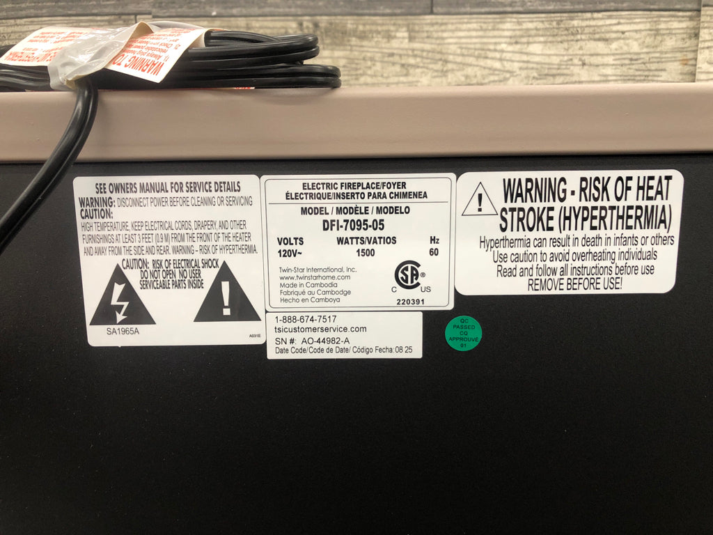 ELECTRIC FIRE PLACE W/ INSTRUCTIONS.