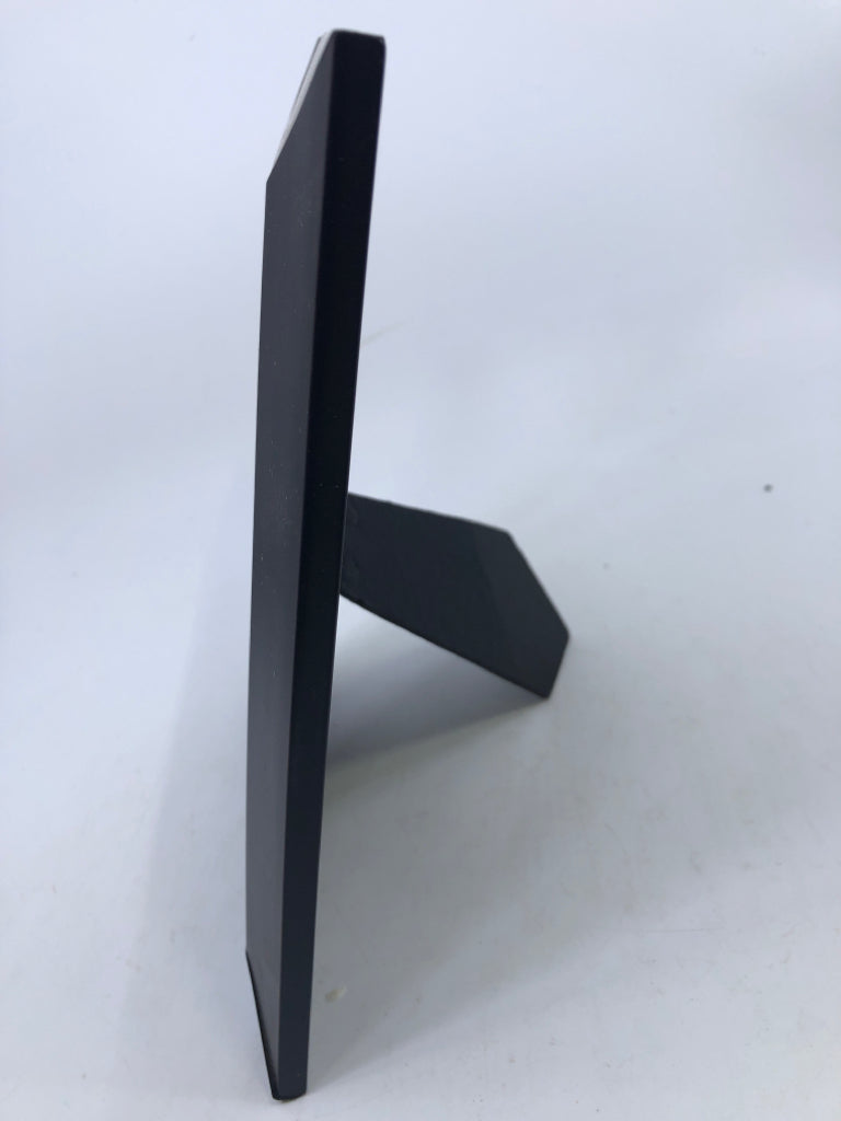 PRIMITIVE "MY HOME MY COMFORT" HOUSE DARK WOOD FRAME.