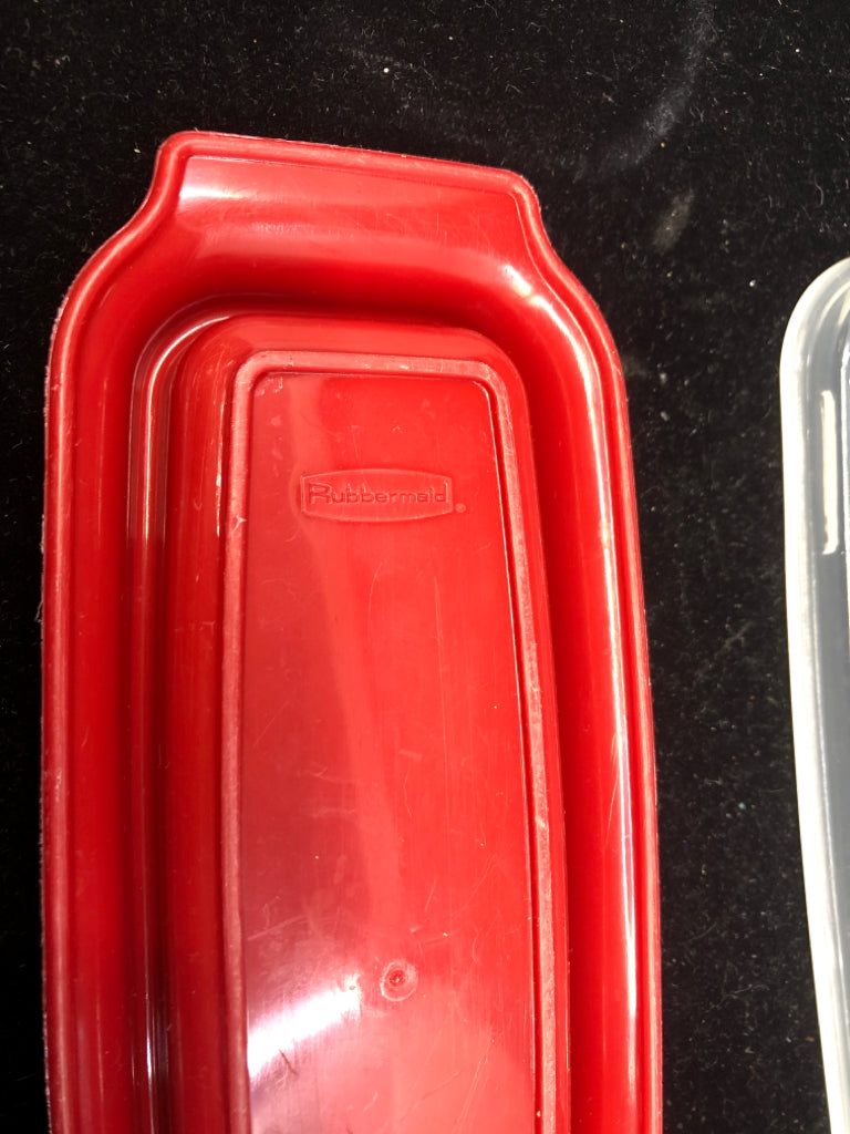 RED RUBBERMAID BUTTER DISH.